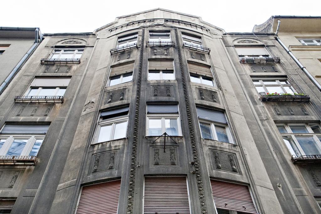 Diana Apartment On Vaci Utca Budapest Exterior photo